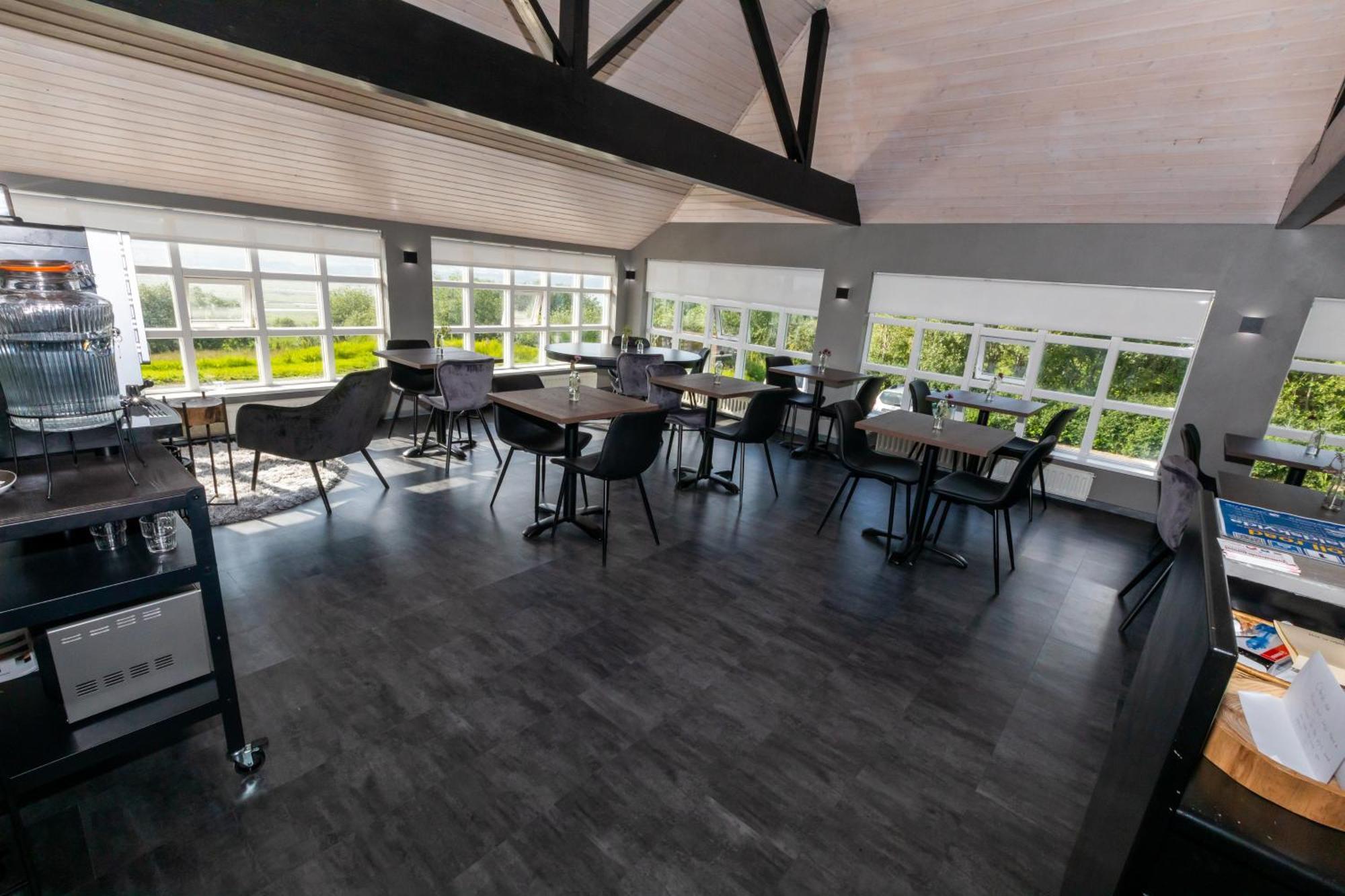 אקורירי Hotel North מראה חיצוני תמונה